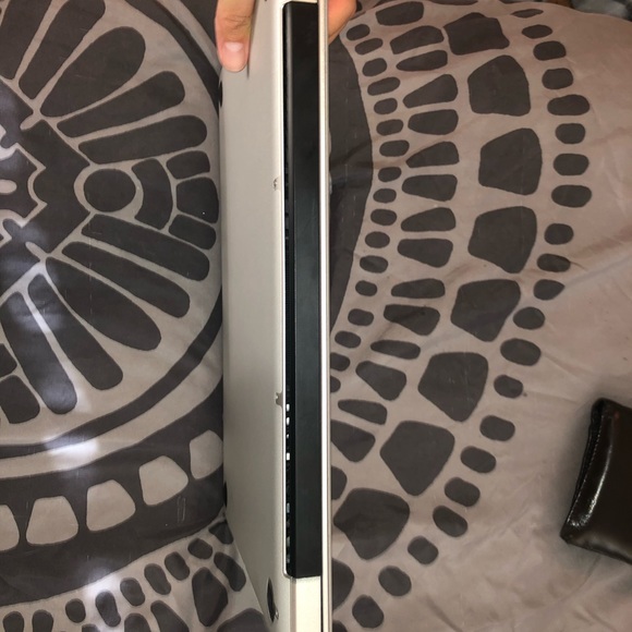 MacBook Pro 13inch Core-i5 2.5 Mid 2012 - Picture 10 of 16